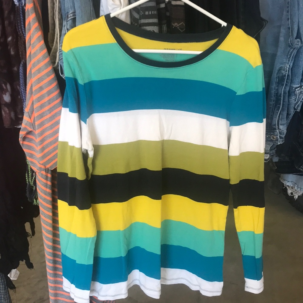 Old Navy long sleeve T-shirt